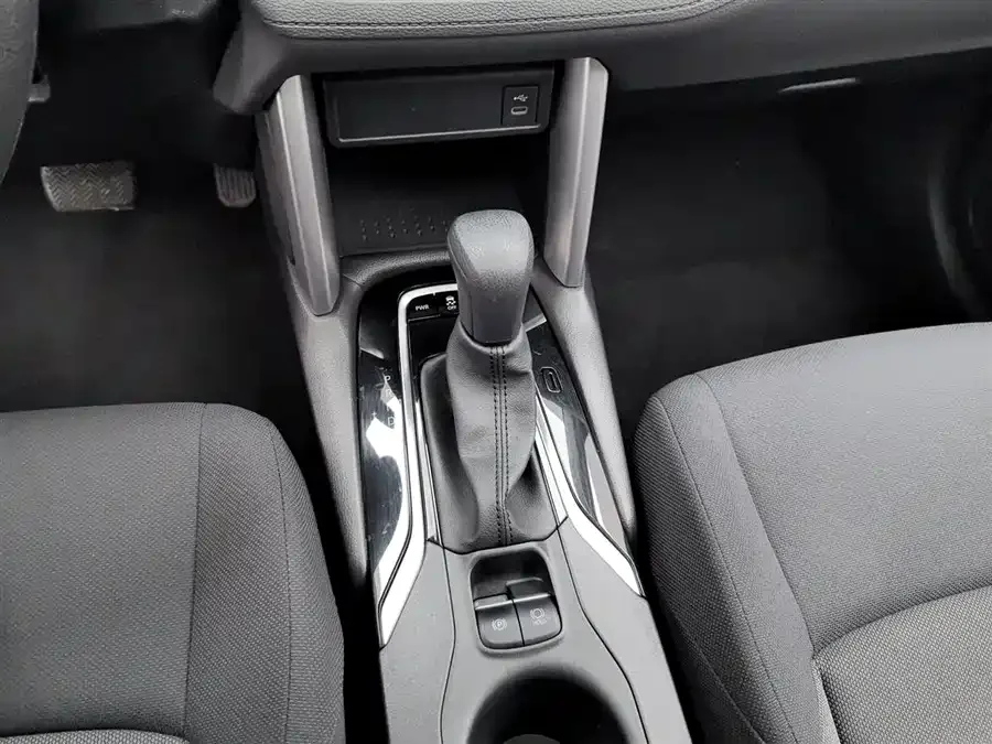 Toyota Frontlander Fenglanda 2023 2.0L CVT Leading Edition 2024 — миниатюра 4