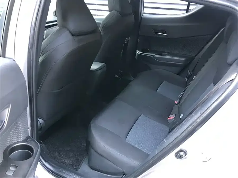 Toyota IZOA IZOA 2021 2.0L Yixiang Edition 2022 — миниатюра 3
