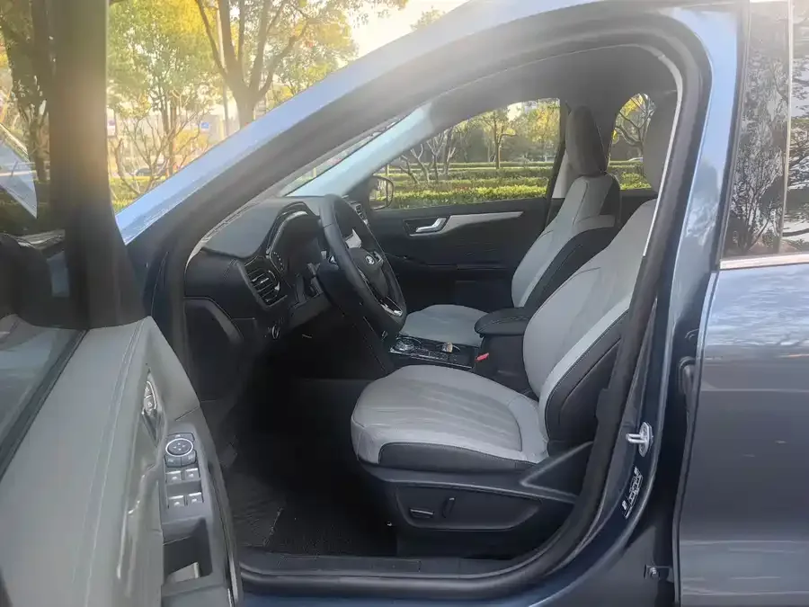 Ford Edge 2024 EcoBoost 245 2WD Premium Edition 2025 — миниатюра 4