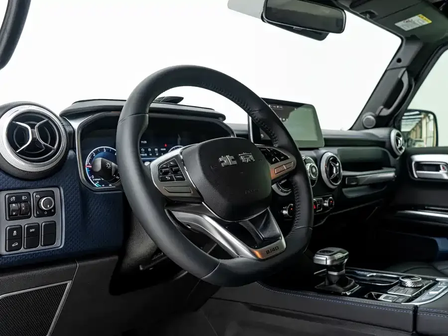 BAIC BJ40 Beijing Off-road BJ40 2021 2.0D Automatic 4WD Blade Hero Edition Knight Edition 2022 — миниатюра 2