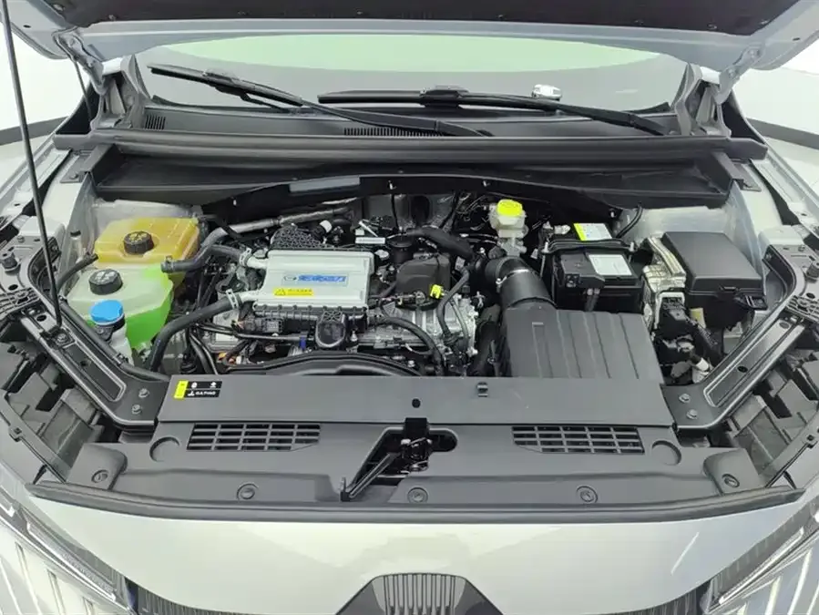 GAC Trumpchi video cool Yingku 2022 1.5T Supernova Pro Edition 2023 — миниатюра 3