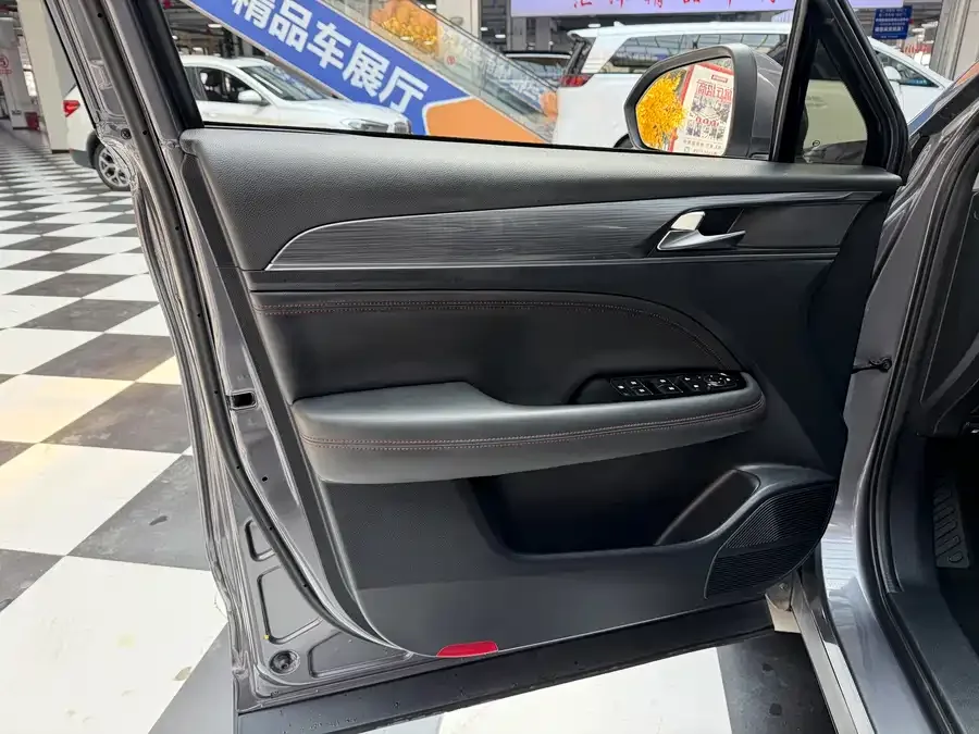 GAC Trumpchi GS4 PLUS Trumpchi GS4 PLUS 2022 270T Automatic Star Edition 2022 — миниатюра 2