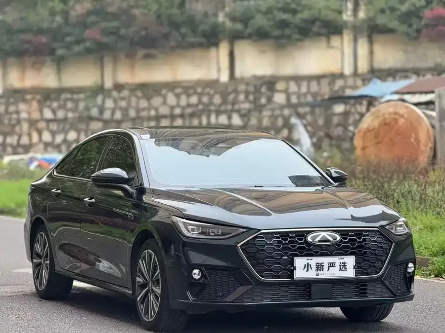 Chery Arrizo 8 PRO Chery Arrizo 8 PRO 2025 2.0T DCT Premium Edition 2025 — миниатюра 3