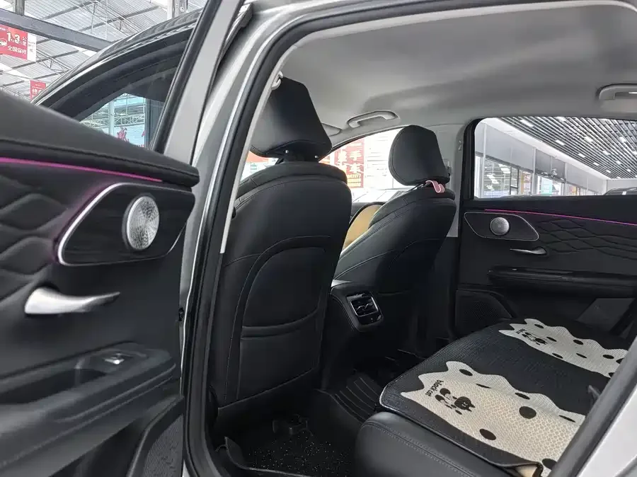 Chery Arrizo 8 PRO Chery Arrizo 8 PRO 2025 1.6T DCT Standard Edition 2025 — миниатюра 2