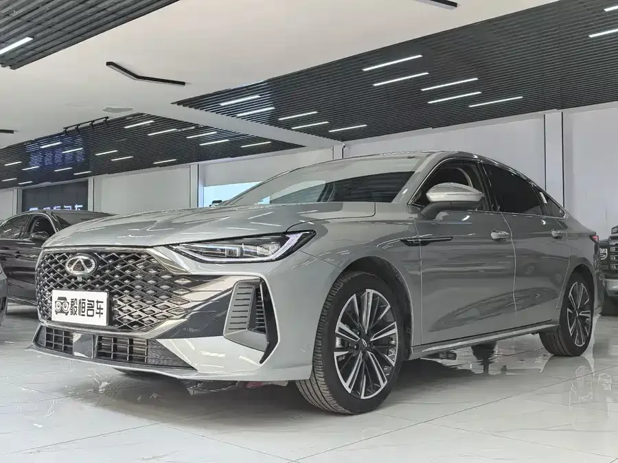 Chery Arrizo 8 PRO Chery Arrizo 8 PRO 2025 1.6T DCT Standard Edition 2025 — фото 1, купить с доставкой в Москву