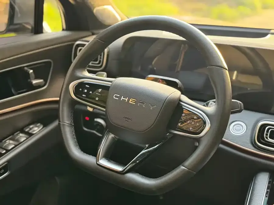 Chery Tiggo 9 Chery Tiggo 9 2023 Facelift 2.0T Automatic 4WD Flagship Edition 5-Seater 2024 — миниатюра 4