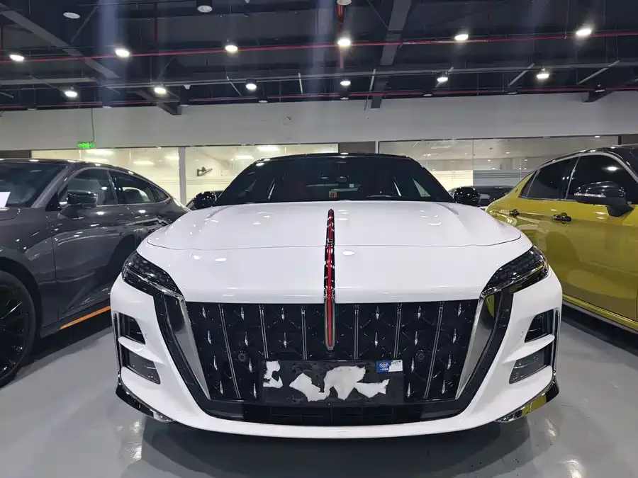 Hongqi H6 Hongqi H6 2024 2.0T Luxury Edition 2024 — миниатюра 2