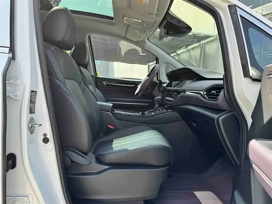 GAC Trumpchi M6 Trumpchi M6 2024 MAX 270T WDCT Premium Edition 2025 — миниатюра 5