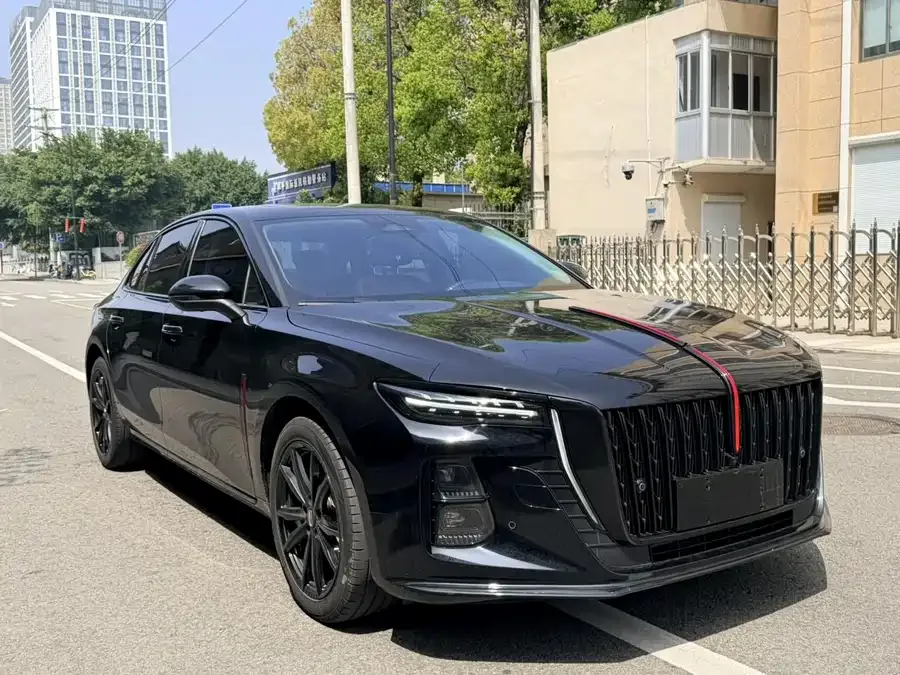 Hongqi H5 Hongqi H5 2025 2.0T Automatic Shadow 2 Millionth Commemorative Edition 2025 — миниатюра 3