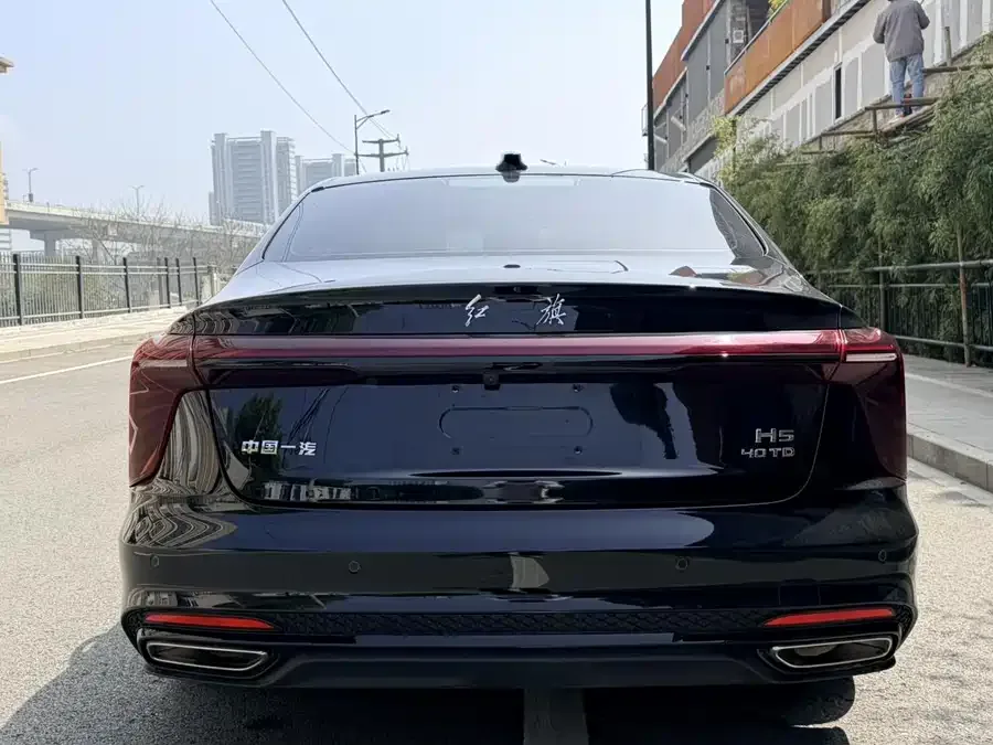 Hongqi H5 Hongqi H5 2025 2.0T Automatic Shadow 2 Millionth Commemorative Edition 2025 — миниатюра 4