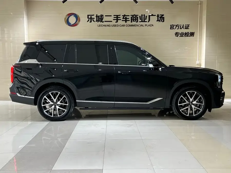 GAC Trumpchi GS8 Trumpchi GS8 2024 Navigator Series 2.0TGDI 2WD Luxury Intelligent Connected Edition 7-Seater 2024 — миниатюра 2