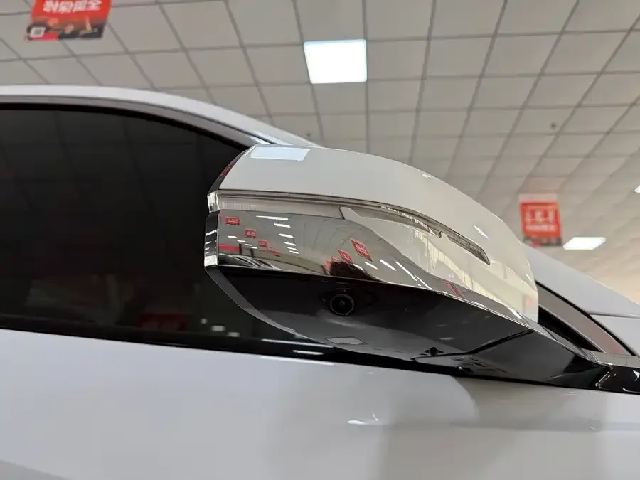 Geely Atlas L Boyue L 2024 1.5TD DCT Premium Edition 2024 — миниатюра 2