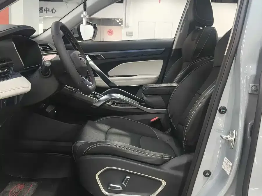 Geely Atlas Boyue 2022 Boyue X 1.8TD DCT Smart 2022 — миниатюра 3