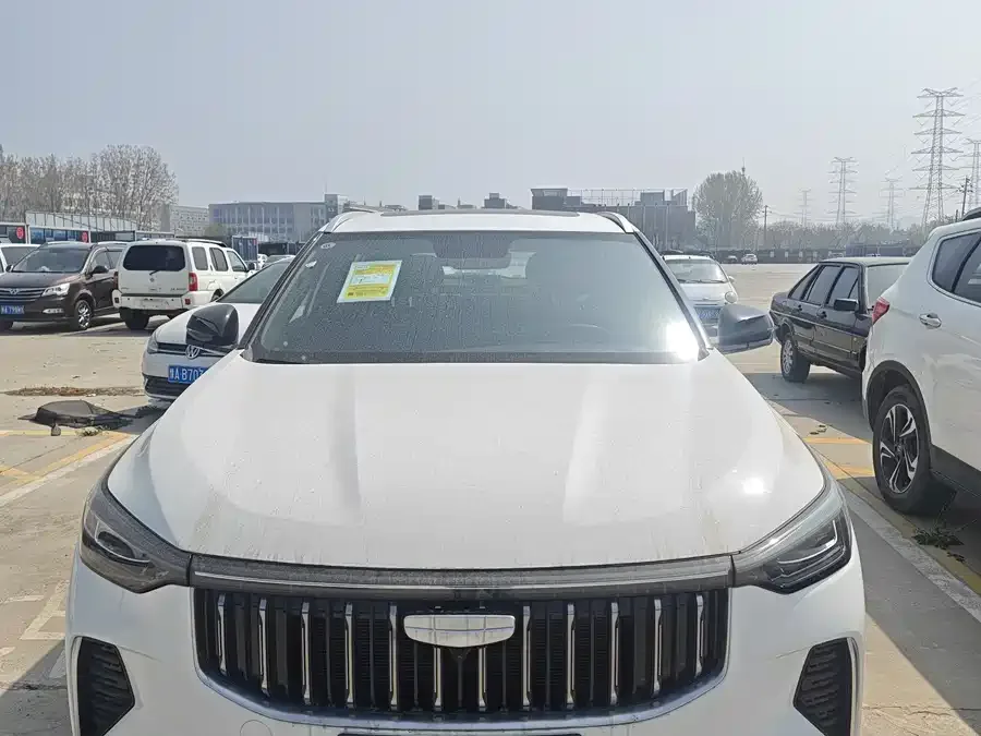 Geely Atlas Boyue 2026 1.5TD Yearning 2026 — фото 1, купить с доставкой в Москву