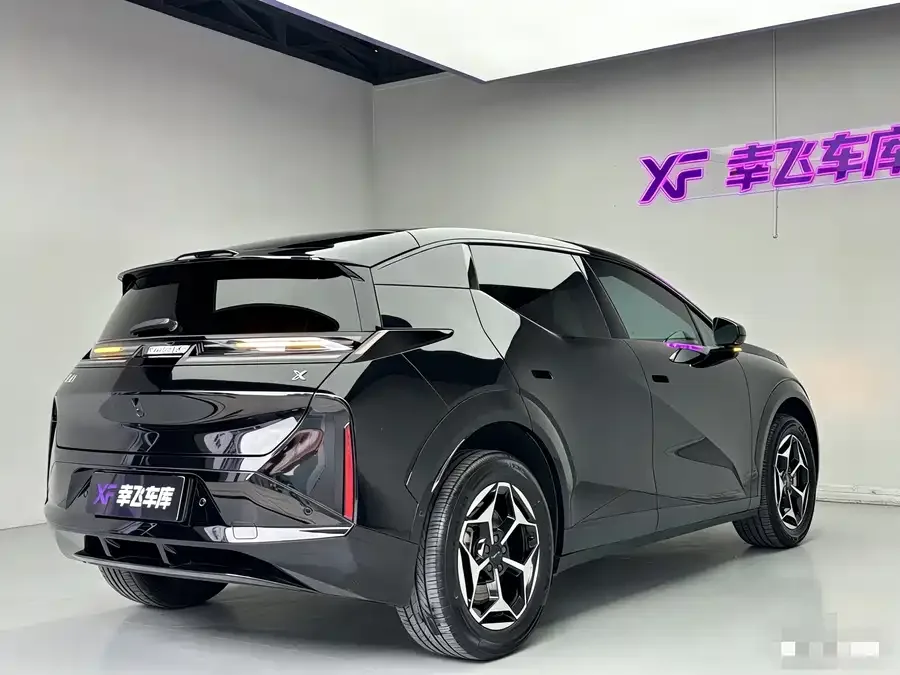 Zeekr X Zeekr X 2025 five-seat rear-wheel drive version 2024 — миниатюра 2