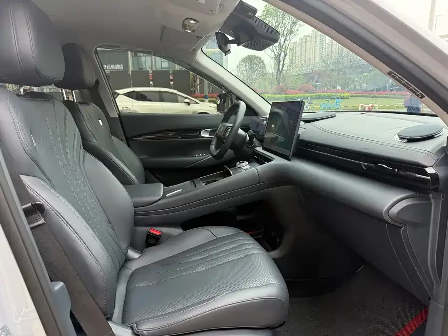 Geely Galaxy E5 Galaxy E5 2024 530km Long Range Edition 2025 — миниатюра 3