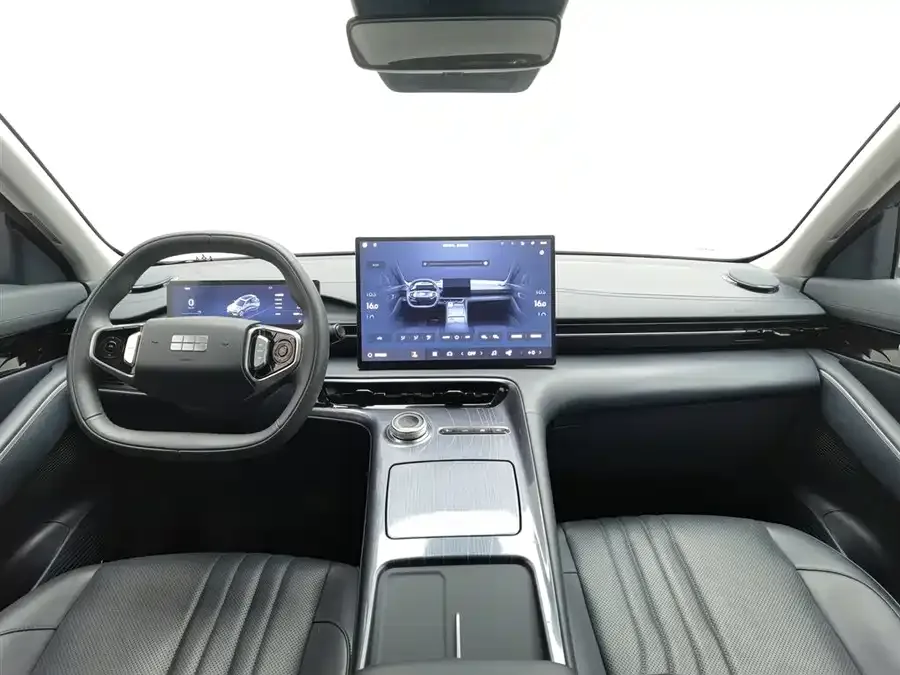 Geely Galaxy E5 Galaxy E5 2024 440km Sailing Edition 2025 — миниатюра 2