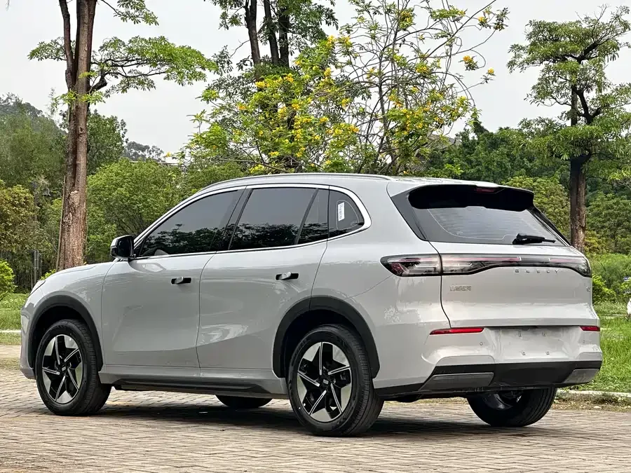Geely Galaxy E5 Galaxy E5 2026 610km Explorer+ Edition 2026 — миниатюра 4