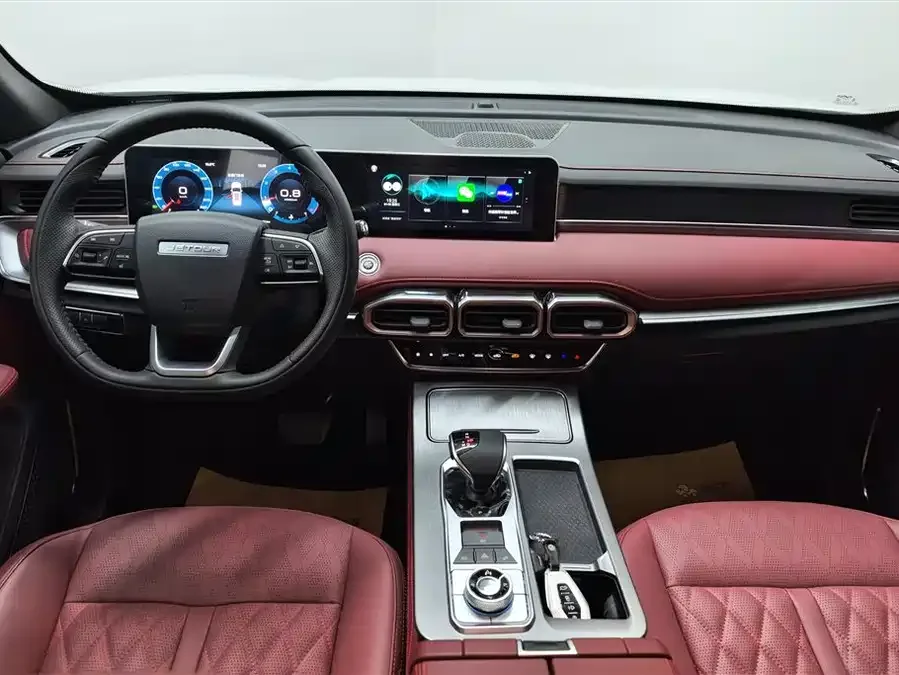 Jetour X70 PLUS JETOUR X70 PLUS 2024 Champion Edition 1.5T DCT Champion PRO 5 Seaters 2024 — миниатюра 2