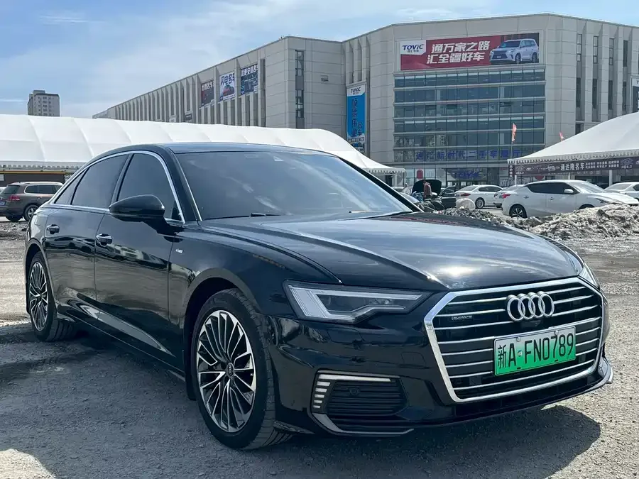 Audi A6L New Energy 2020 55 TFSI e quattro 2022 — фото 1, купить с доставкой в Москву