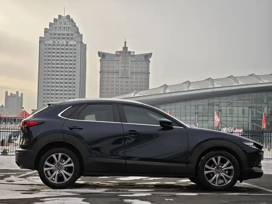 Mazda CX-30 2021 2.0L Automatic Jiayue Edition 2022 — миниатюра 3