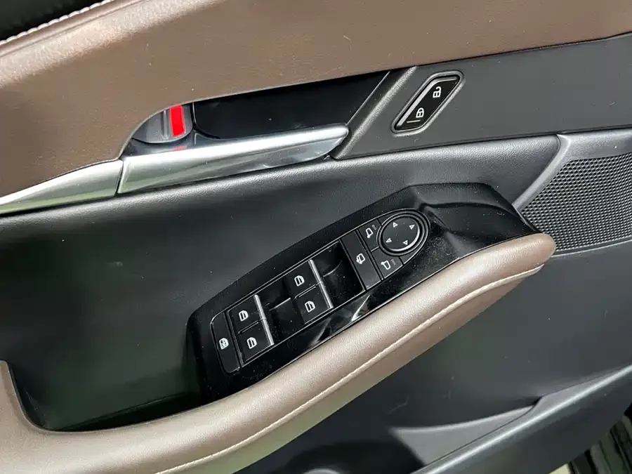 Mazda CX-30 2022 2.0L Automatic Premium Edition 2022 — миниатюра 4