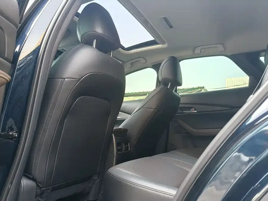Mazda CX-30 2021 2.0L Automatic Jiayue Edition 2022 — миниатюра 2