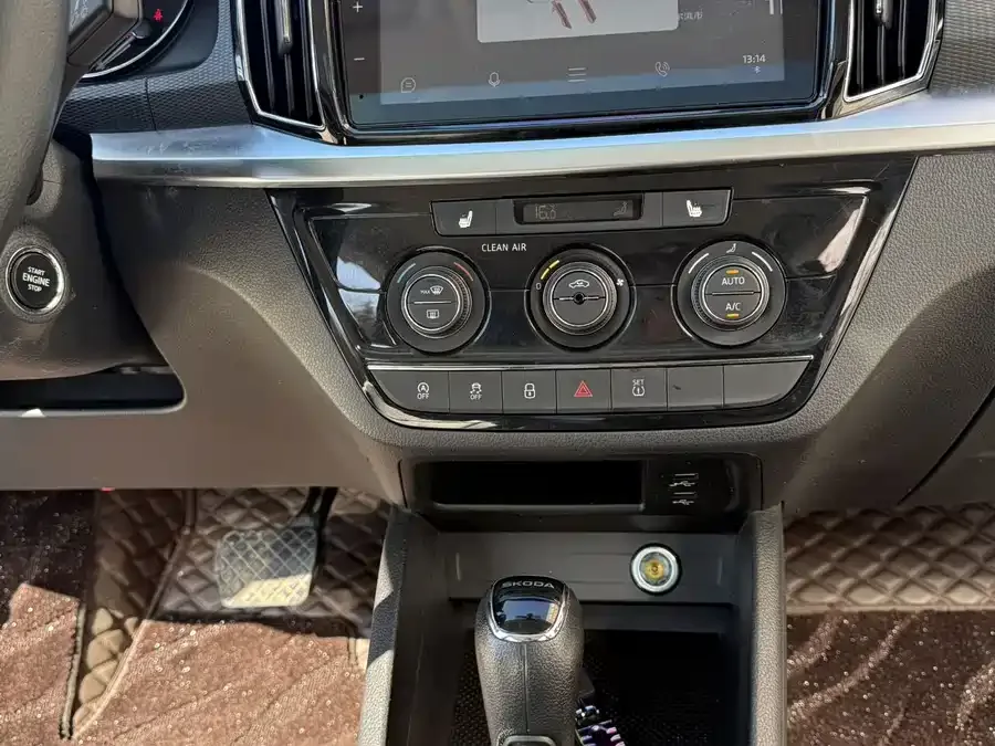 Skoda Kamiq 2023 Kamiq facelift 1.5L automatic comfort version 2024 — миниатюра 4