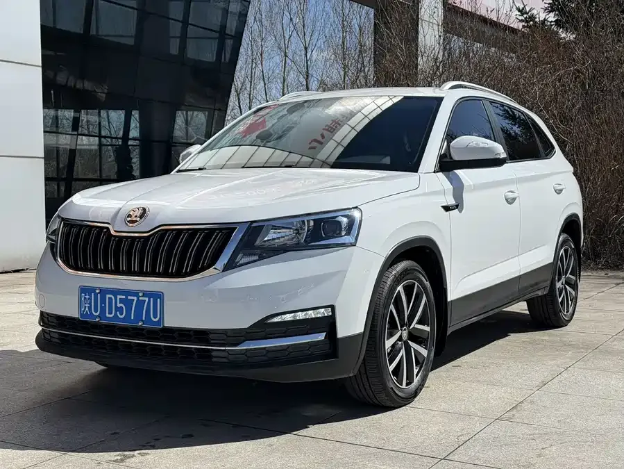 Skoda Kamiq 2023 Kamiq facelift 1.5L automatic comfort version 2024 — фото 1, купить с доставкой в Москву