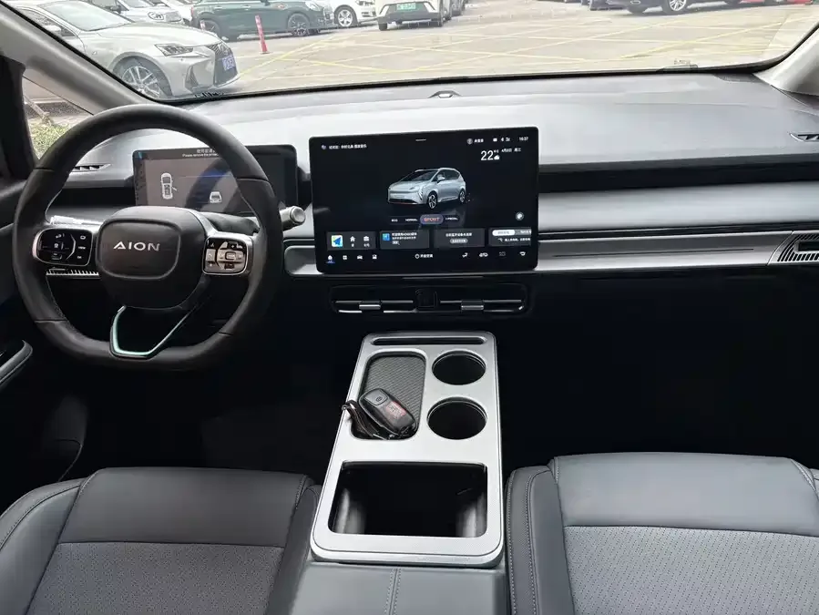 AION AION Y AION Y 2024 Plus 510 Smart Driving Edition 2024 — миниатюра 3