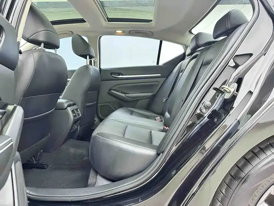 Nissan Altima 2022 Teana 2.0L XL-TLS Enjoy Edition 2023 — миниатюра 4