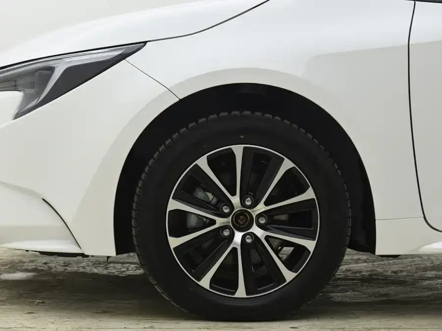 Toyota Levin Corolla 2024 185T CVT Luxury Edition 2026 — миниатюра 2