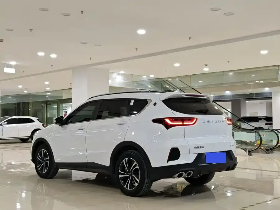 Jetour X70 Jetour X70 2024 1.5T DCT Enjoy Edition 7 Seaters 2024 — миниатюра 2