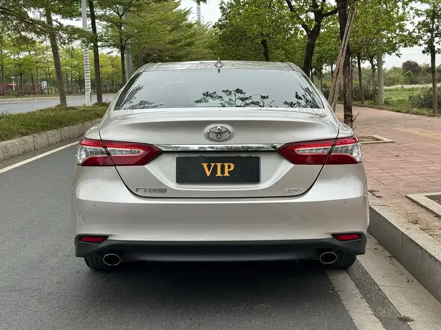 Toyota Camry Camry 2021 2.0G Deluxe Edition 2022 — миниатюра 3