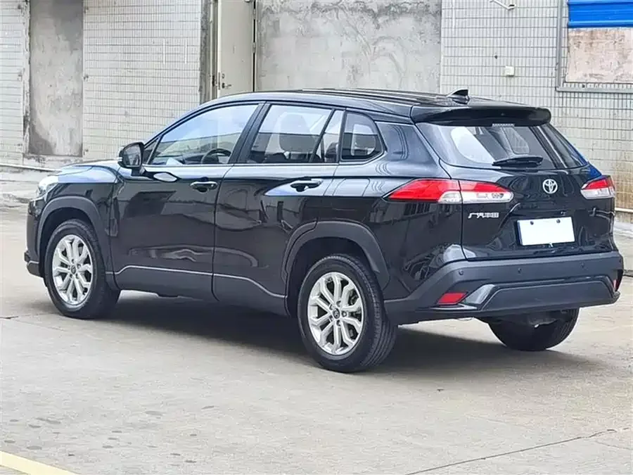 Toyota Frontlander Fenglanda 2023 2.0L CVT Leading Edition 2023 — миниатюра 3