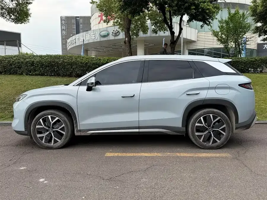 BYD Song L DM-i Song L DM-i 2024 160km Surpassing Edition 2025 — миниатюра 3