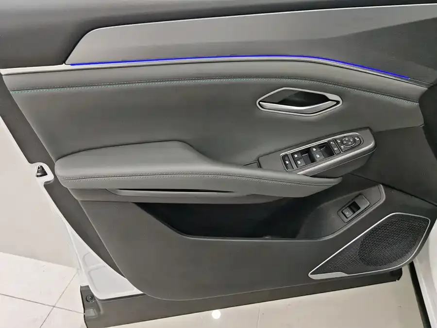 BYD Song L DM-i Song L DM-i 2025 Intelligent Driving Edition 160km Beyond Edition 2025 — миниатюра 5