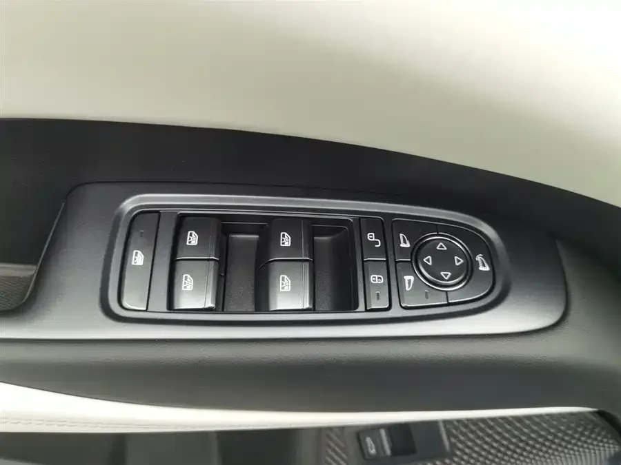 BYD Seal 06 Seal 06 2024 DM-i 120KM Premium Edition 2025 — миниатюра 3