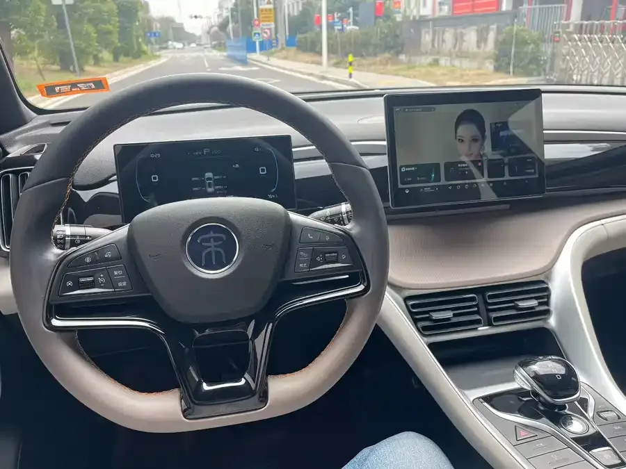 BYD Song Pro New Energy Song Pro New Energy 2024 Honor Edition DM-i 71KM Pilot Edition 2025 — миниатюра 2