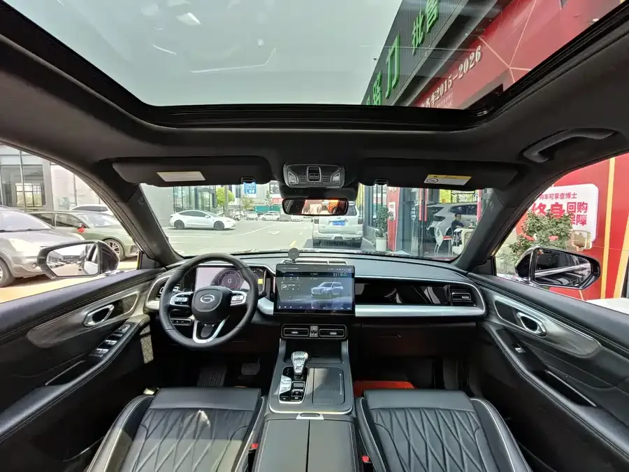 GAC Trumpchi GS8 Trumpchi GS8 2025 Pilot Series 2.0TGDI 4WD Luxury Edition 5-seater 2025 — миниатюра 5