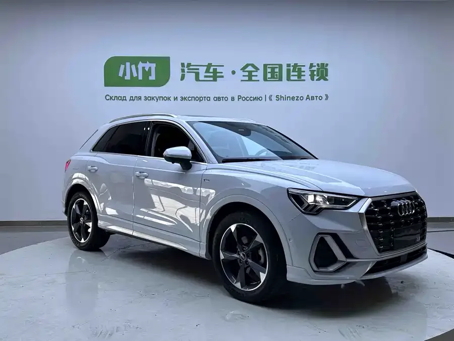 Audi Q3 2022 35 TFSI Fashionable and Dynamic 2022 — миниатюра 3