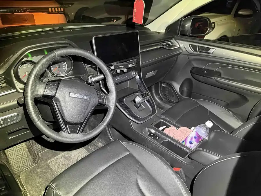 Haval M6 Haval M6 2021 PLUS 1.5T DCT premium smart connected model 2023 — миниатюра 2
