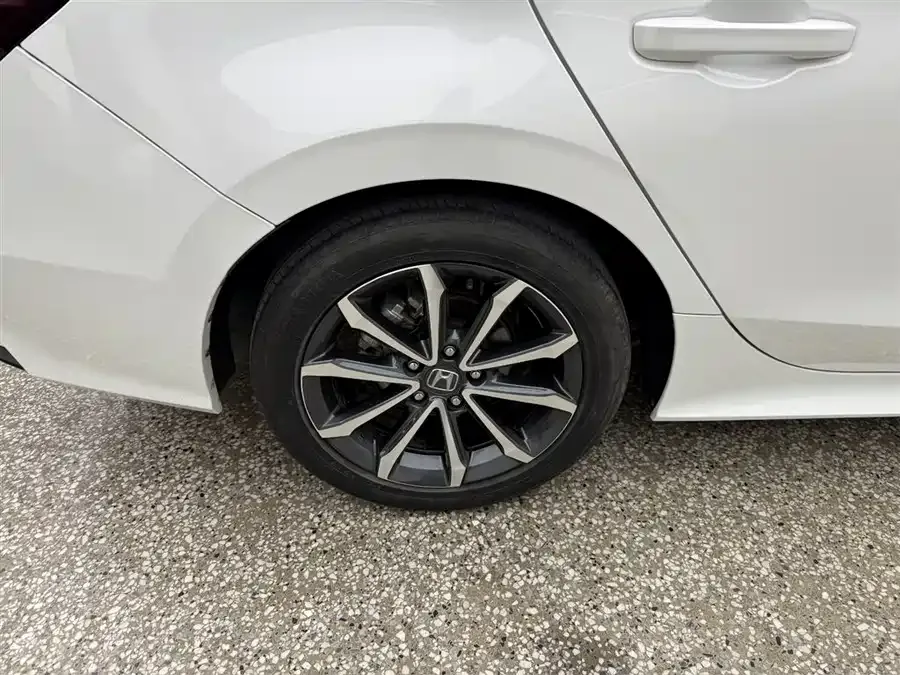 Honda Integra Stylish 2023 240TURBO CVT Smart Edition 2023 — миниатюра 3