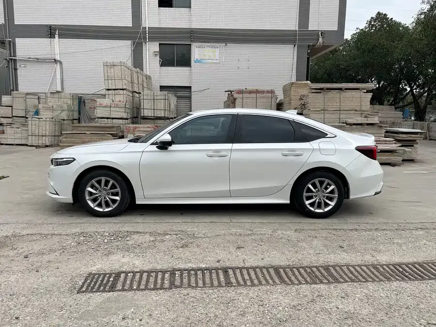 Honda Integra Stylish 2022 240TURBO Manual Exclusive Edition 2023 — миниатюра 2