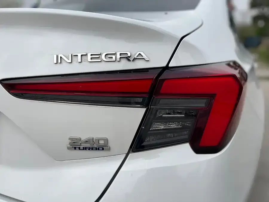 Honda Integra Stylish 2022 240TURBO Manual Exclusive Edition 2023 — миниатюра 5