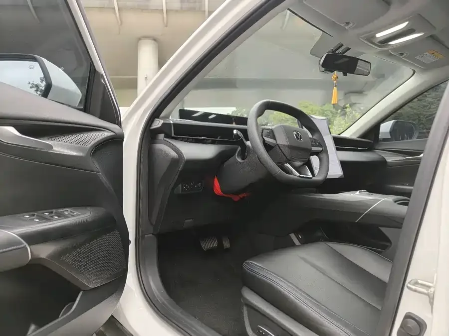 Changan Yidong PHEV 2025 Eado PHEV Smart New Blue Whale 145KM High Energy Edition 2025 — миниатюра 4