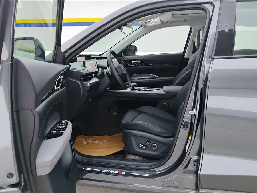 Oshan Z6 Changan Auchan Z6 2023 Blue Whale 1.5T DCT smart collar model 2023 — миниатюра 3