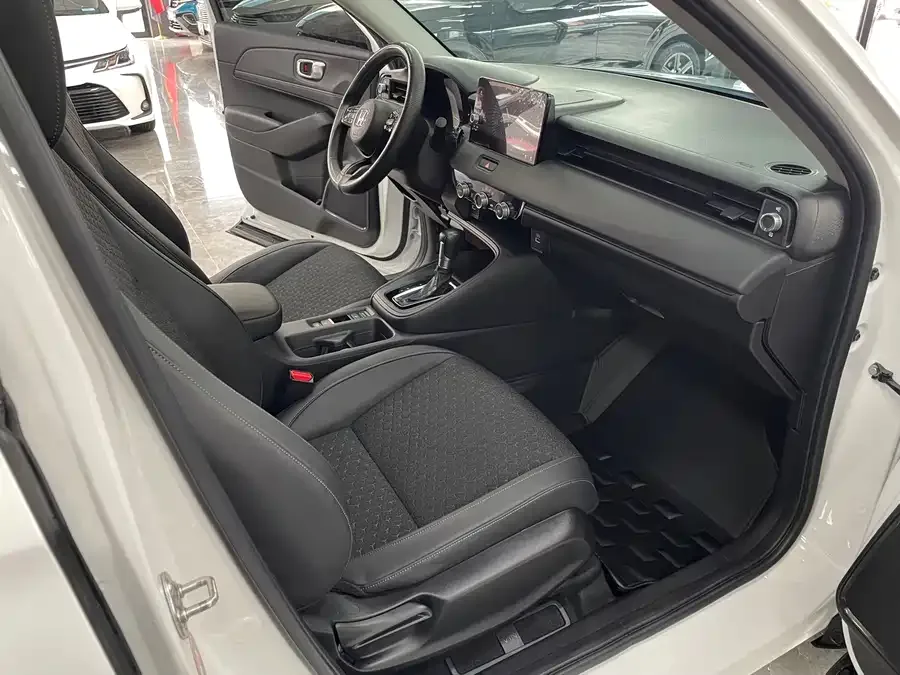 Honda WR-V 2023 1.5L CVT Heat Wave Edition 2023 — миниатюра 4