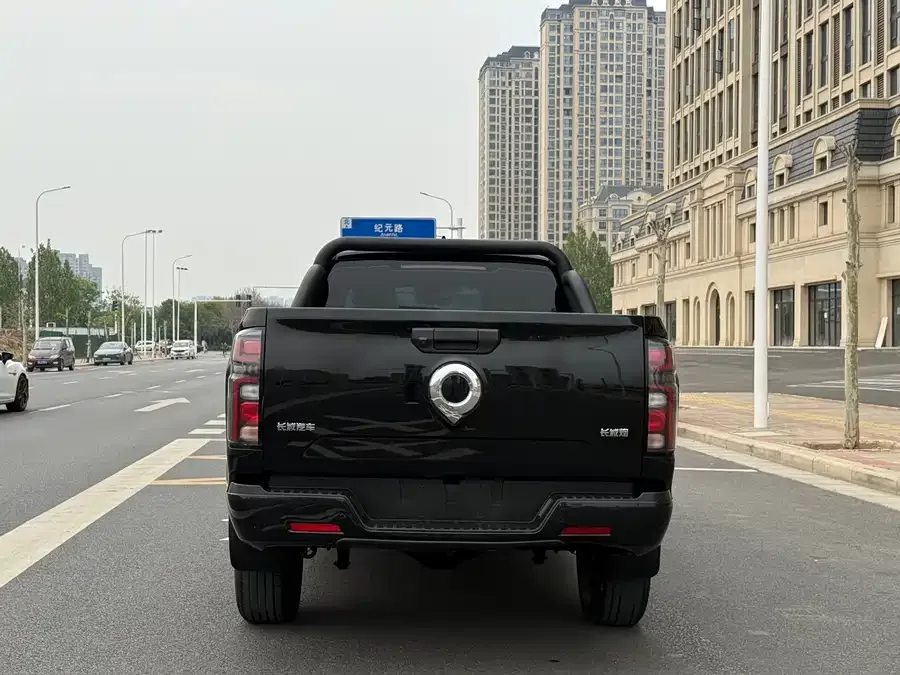 Great Wall gun 2023 2.0T Commercial Edition Automatic Diesel Four-wheel Drive Elite Long Box GW4D20M 2024 — миниатюра 2