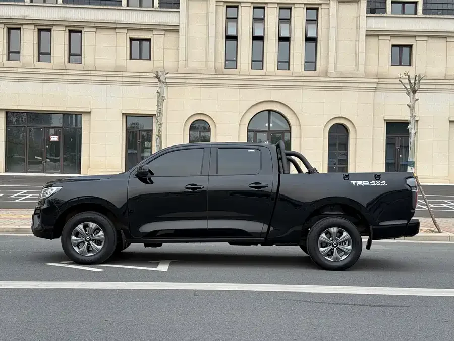 Great Wall gun 2023 2.0T Commercial Edition Automatic Diesel Four-wheel Drive Elite Long Box GW4D20M 2024 — миниатюра 3